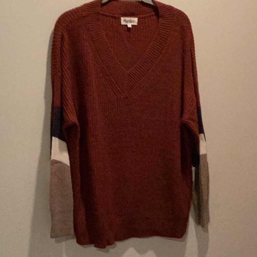 Haptics size small v neck sweater
